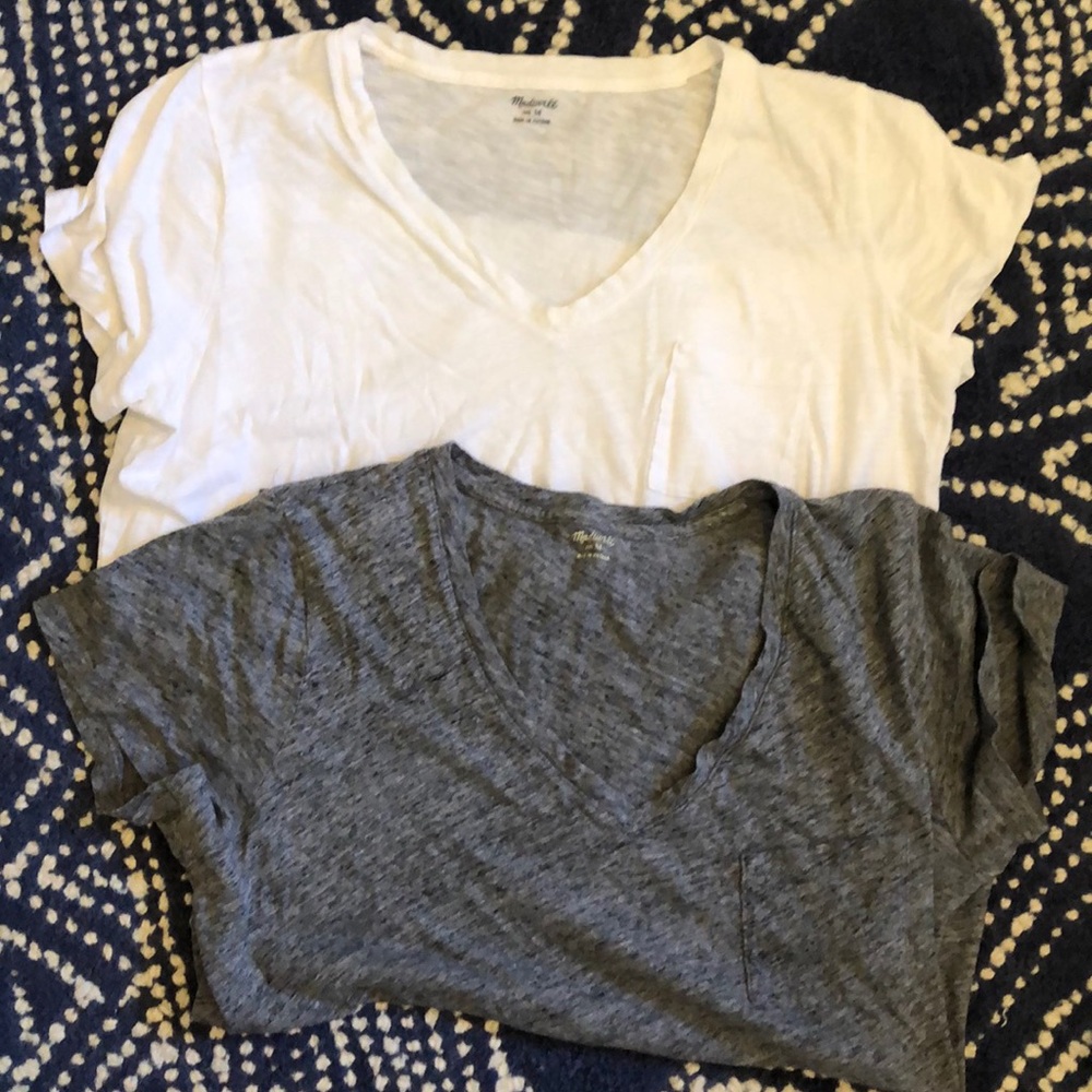 Made well Vneck pocket tees